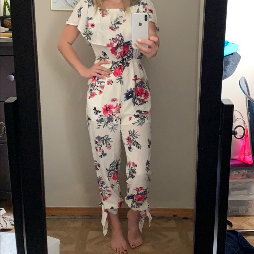 Floral jumpsuit!